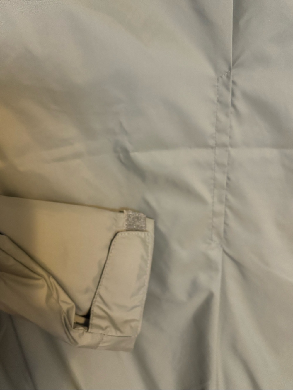 Columbia Sage Green women's Hooded Raincoat - Picture 3 of 5